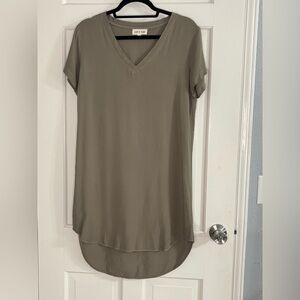 NWOT Anthropologie Cloth & Stone Olive Green Rayon T-shirt Dress